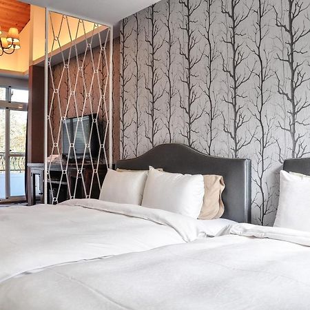 Look Bed And Breakfast Yuchi Eksteriør billede